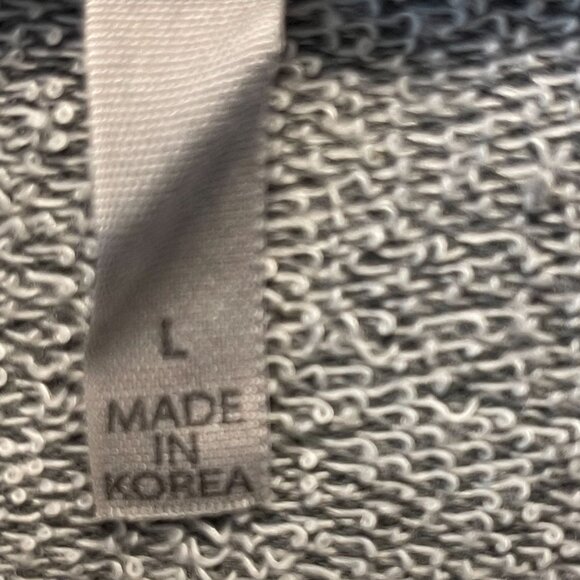 Love Vintage Tiger Graphic Cropped Sweatshirt Large nwot - Picture 6 of 10